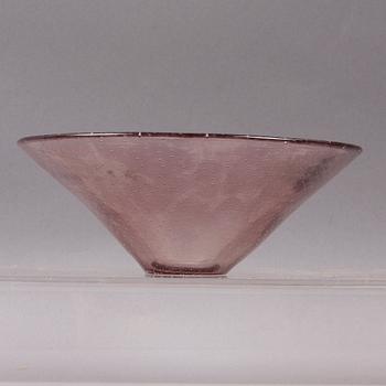 SKÅL, sk Musselglas, Gunnel Nyman, Nuutajärvi Notsjö, Finland. Sign och dat 1948.