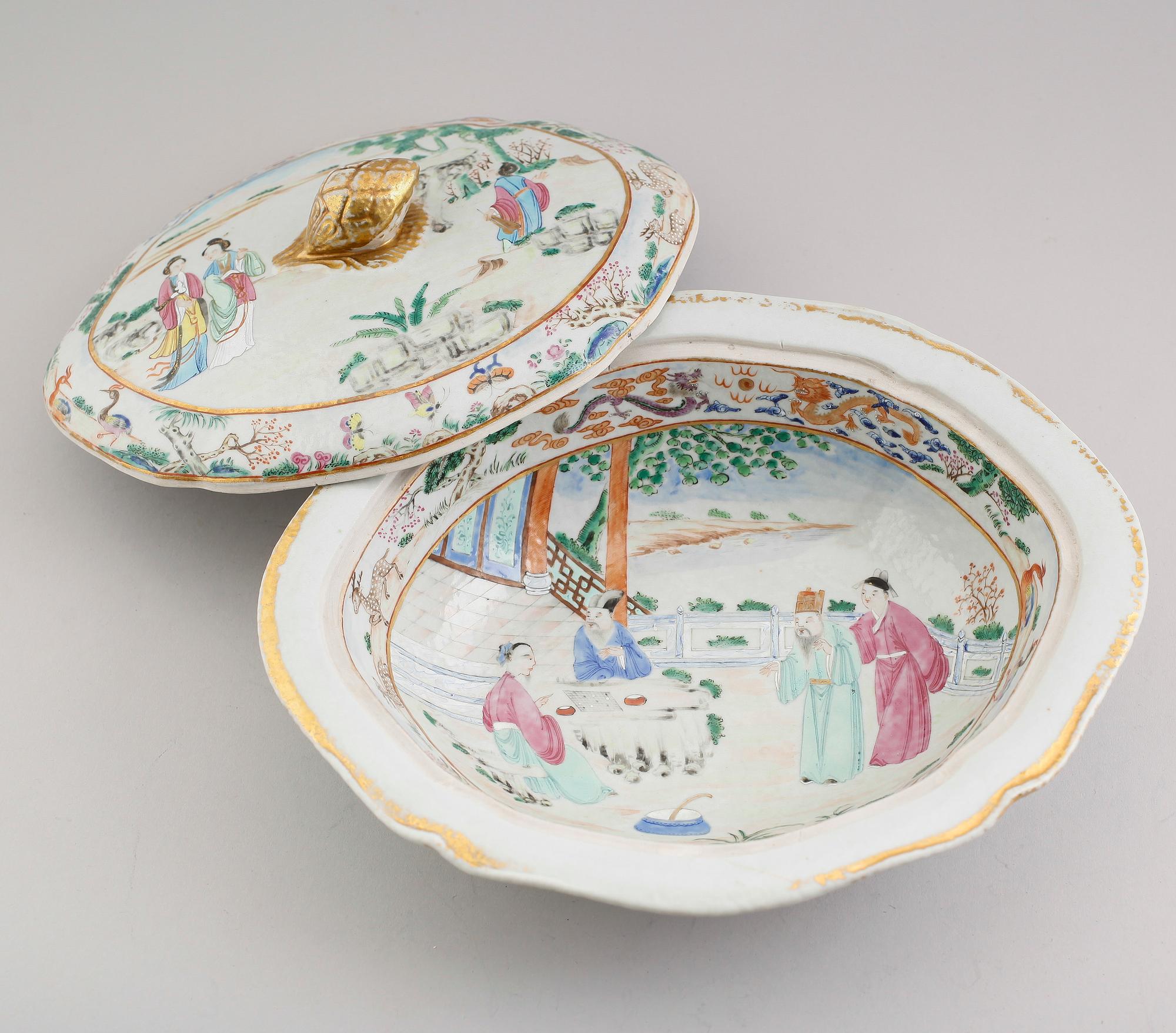 TERRIN, porslin, Kina, 1800-talets mitt.