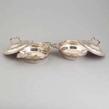 TUREENS, a pair, sterling, silver. Louis XV-style. French export marks after 1879.