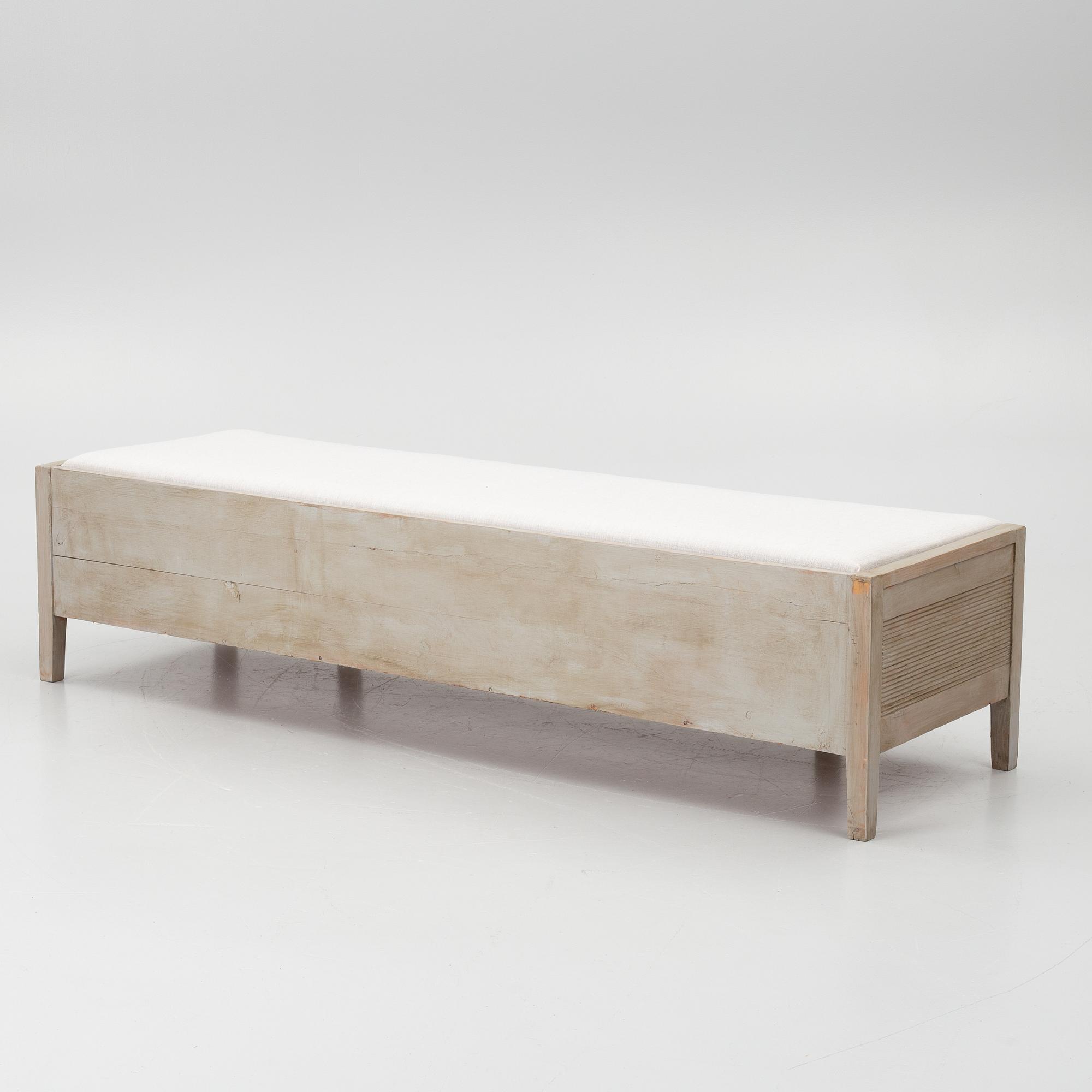 Bench,