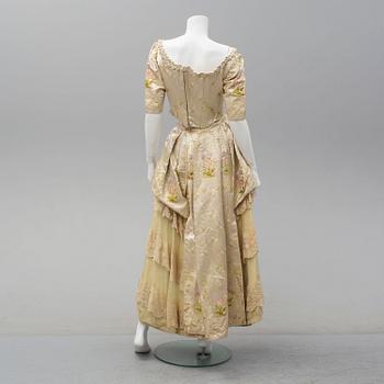 KLÄNNING, siden. 1900-tal.