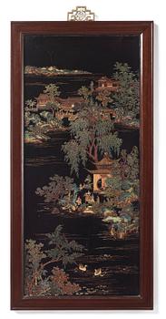 Paneler, fyra stycken, lack och trä. Kina, 1900-talets första del.