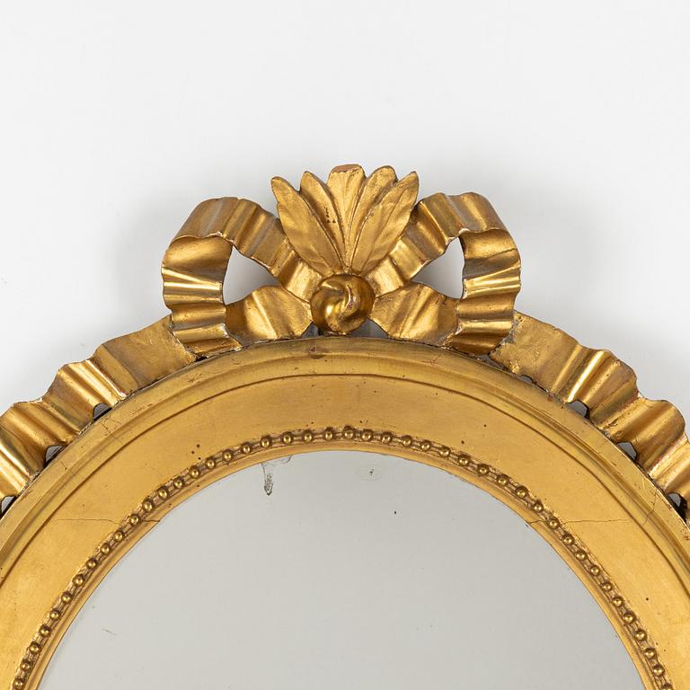 A Gustavian mirror sconce, Sweden, end of the 18th century.