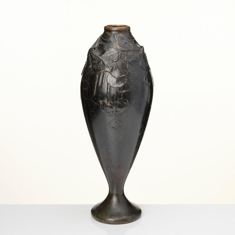 Hugo Elmqvist, a grand Art Nouveau patinated bronze vase, Stockholm ca 1900.