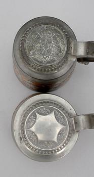 DRYCKESSTOP, 2 st, tenn och trä, 1800-talets slut.