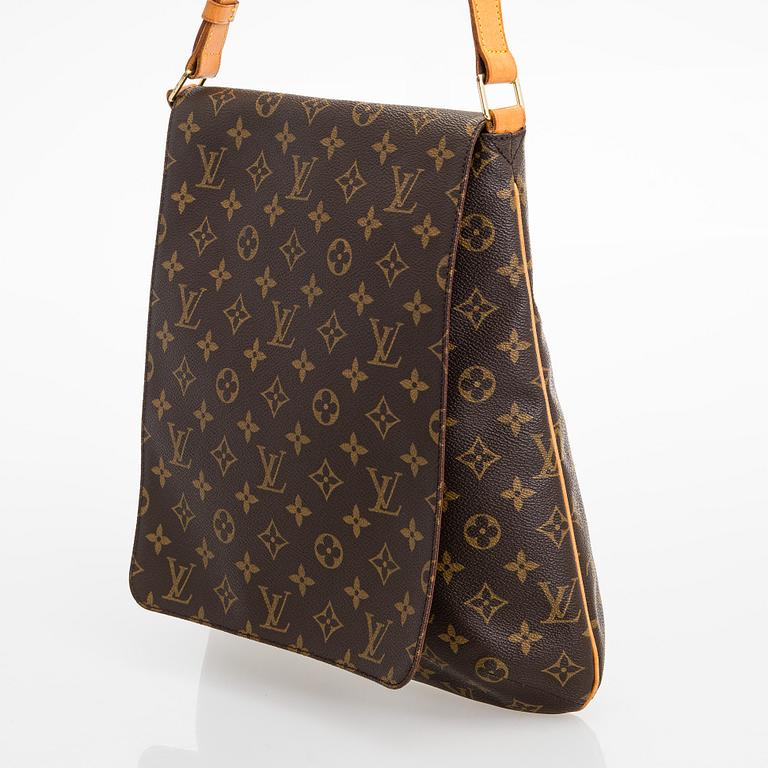 Louis Vuitton, a monogram 'Musette Salsa' Bag.