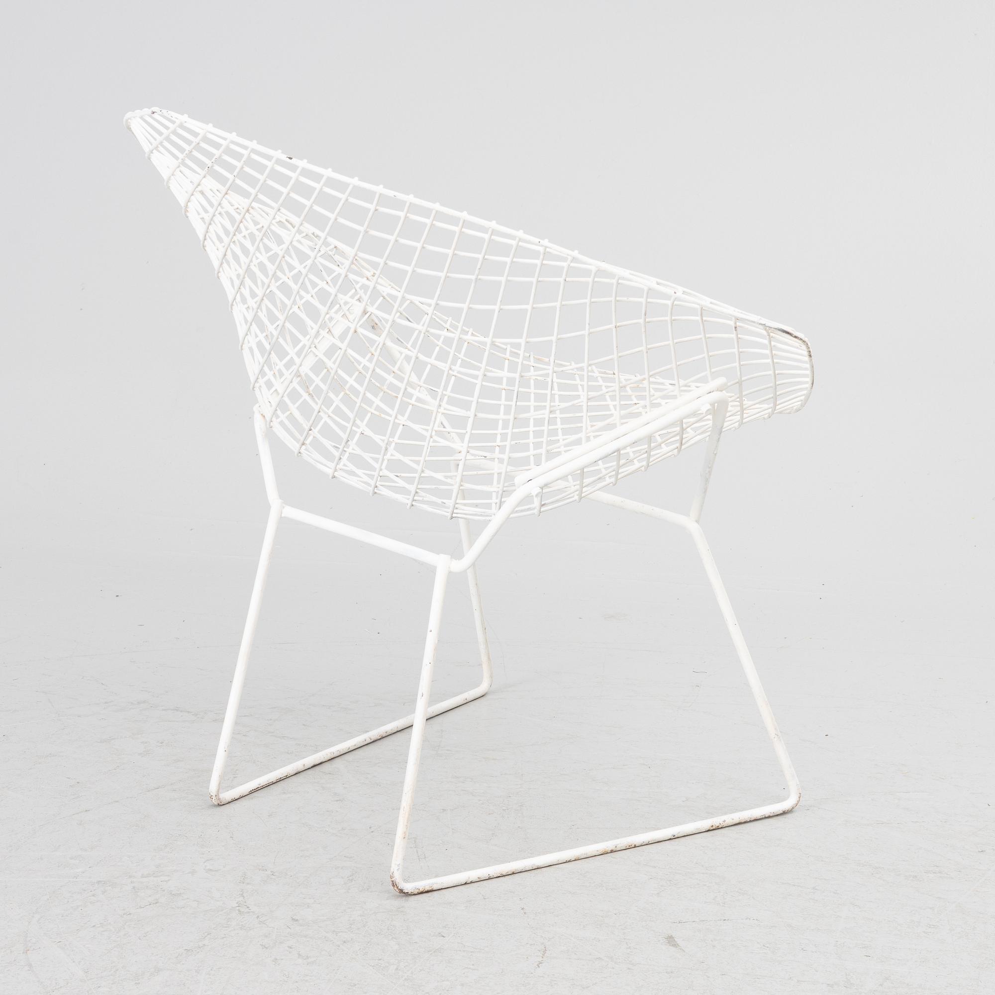 Harry Bertoia, a 'Diamond Chair'.