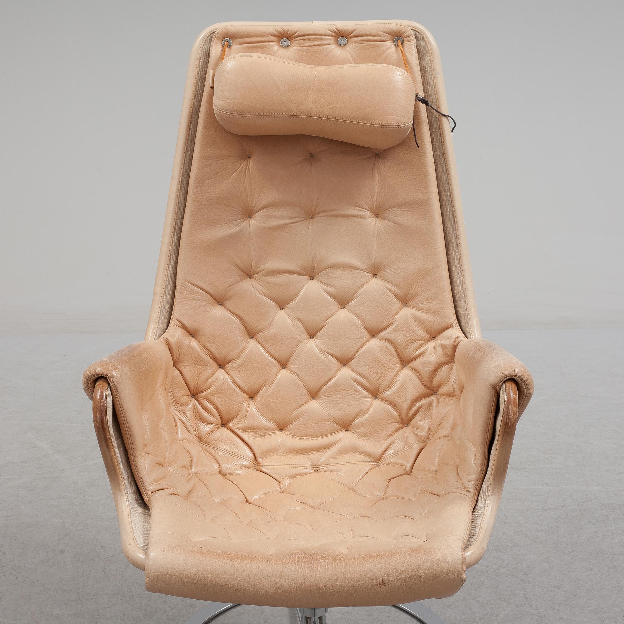 BRUNO MATHSSON, a late 20th century swiwel armchair "Jetson", Dux, Sweden.