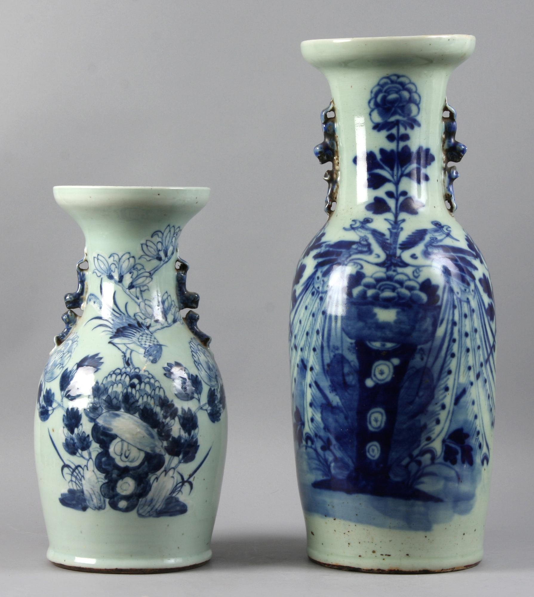 GOLVURNOR, 2 st, porslin, Kina, 1800-tal.