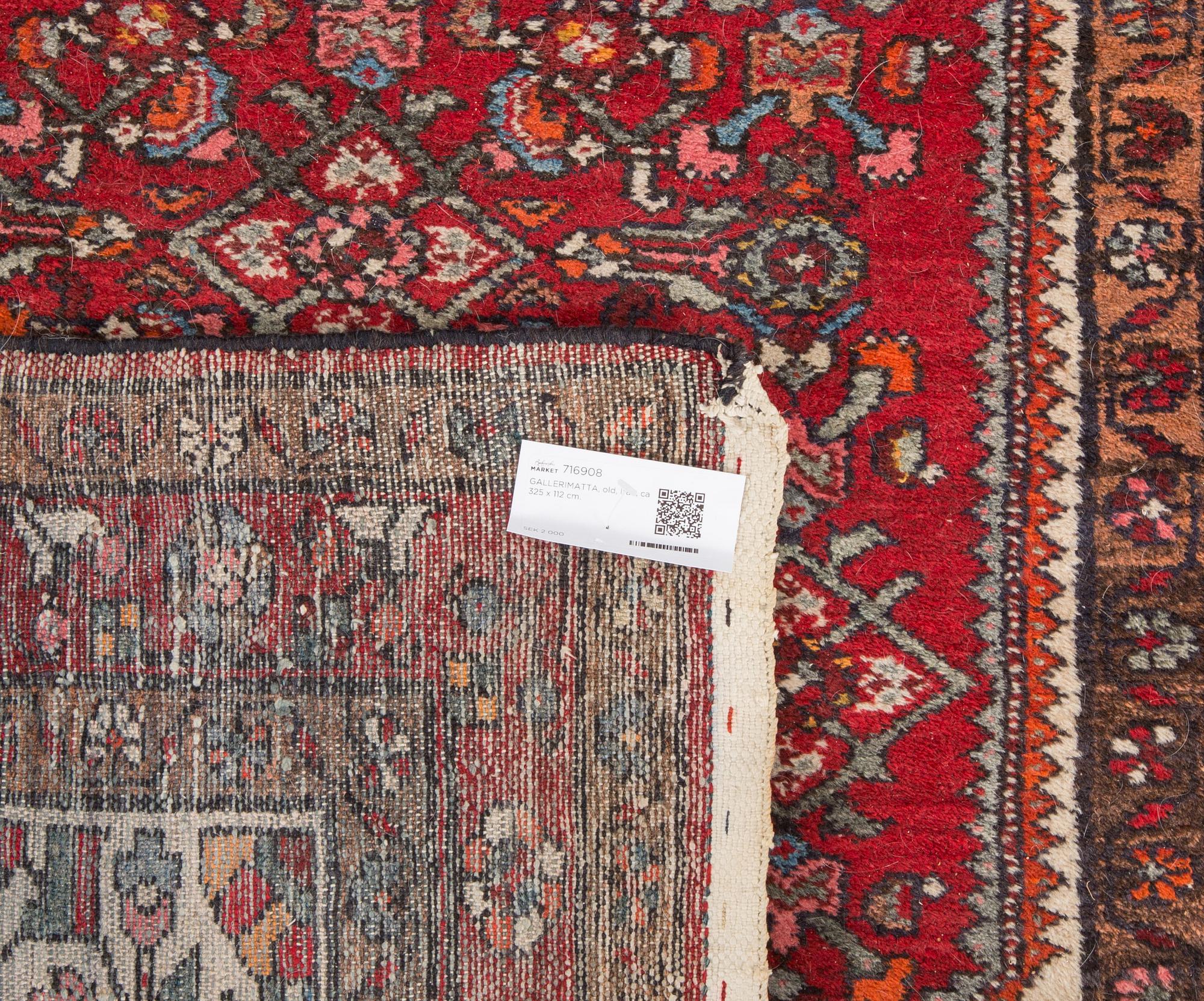 GALLERIMATTA, old, Iran, ca 325 x 112 cm.