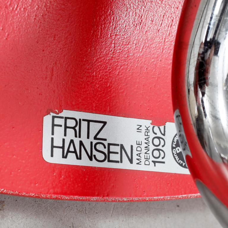 STOLAR, ett par, "Myran", Arne Jacobsen, Fritz Hansen, Danmark, 1974/ 1992.