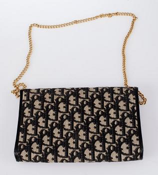 AXELREMSVÄSKOR, 2st, Dior, 1970-tal.