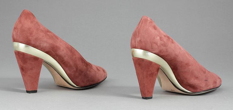 PUMPS, Escada.