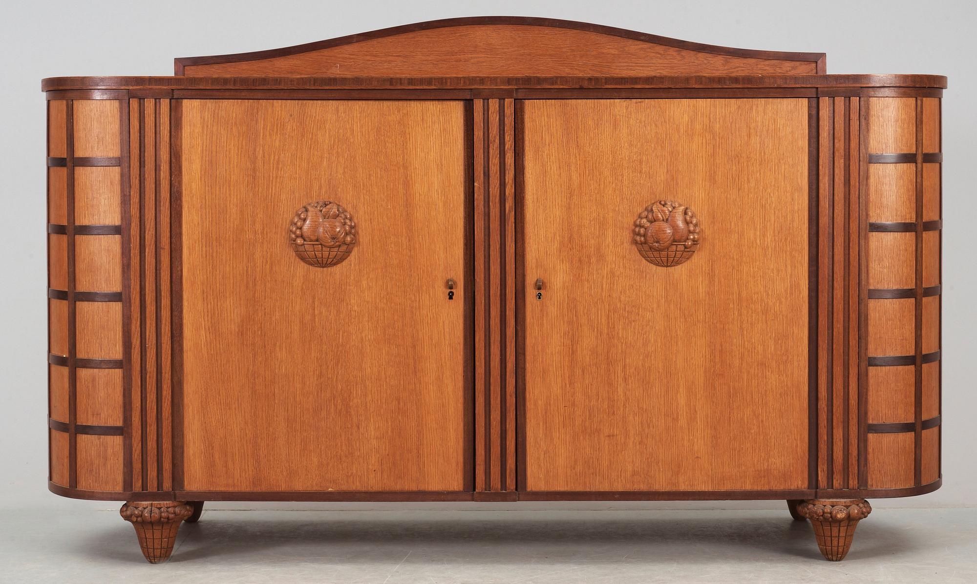 A Maurice Dufrene dining room suite, Paris, France 1925.