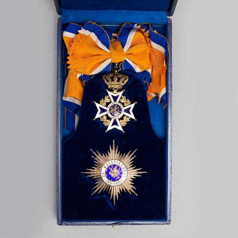 Order of Oranje-Nassau, a Grand Cross set, with ribbon in case, silver and enamel.