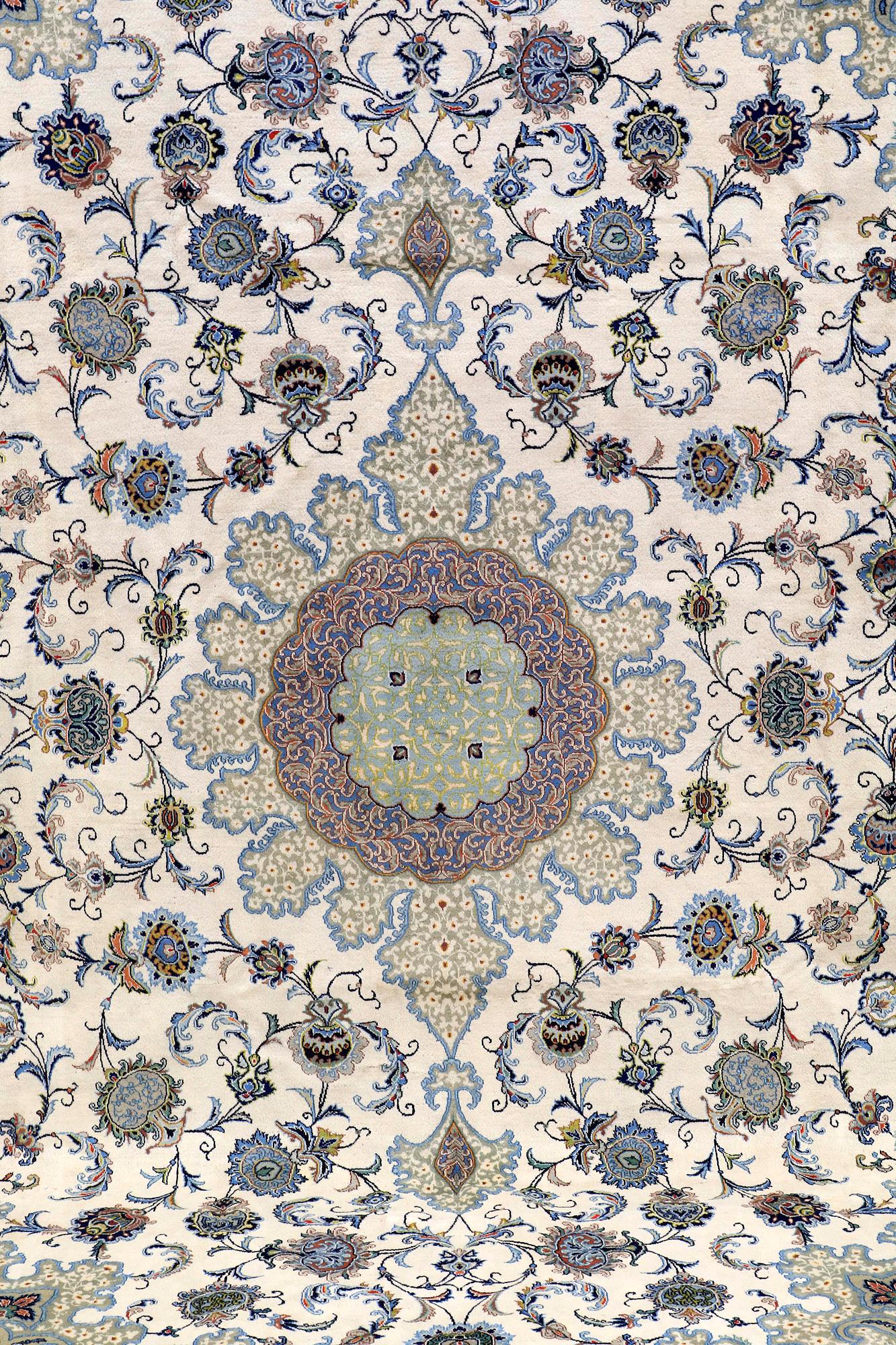 A carpet, sk Royal Kashan, ca 432 x 313 cm.