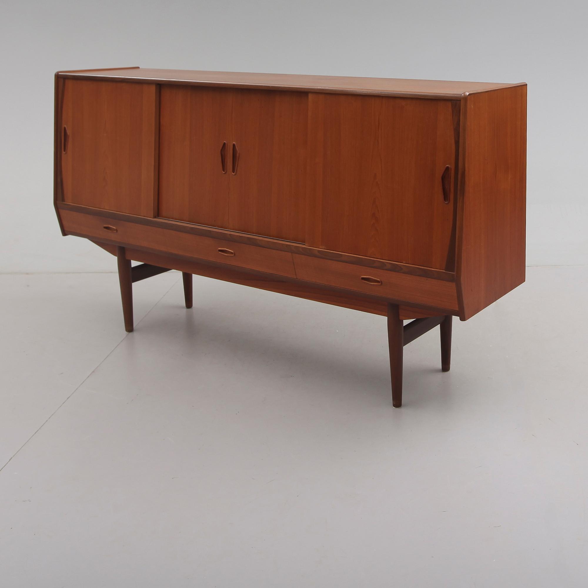 SIDEBOARD, 1950-tal.