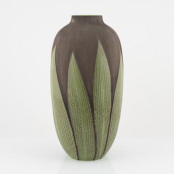 Anna-Lisa Thomson, a 'Paprika' ceramic vase, Upsala-Ekeby, Sweden 1949-69.