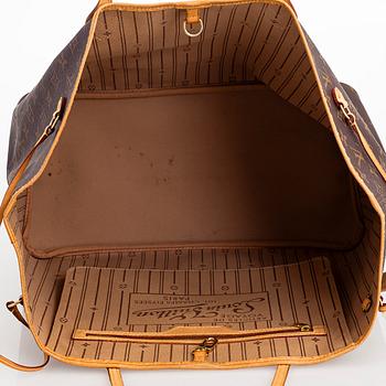 Louis Vuitton, a Monogram 'Neverfull GM' Bag.