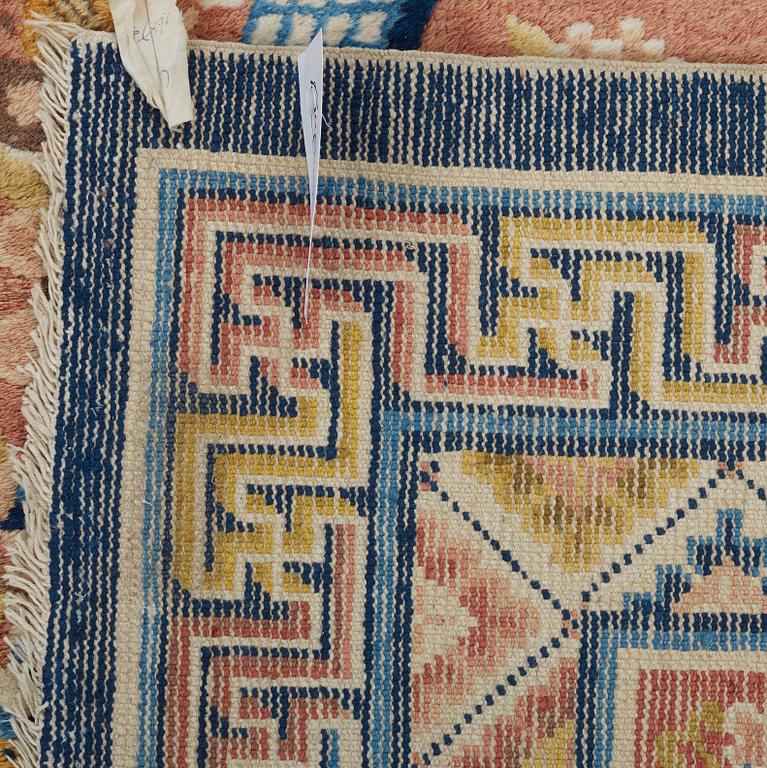 A CARPET, a semi-antique Ningxia, ca 197 x 127 cm.
