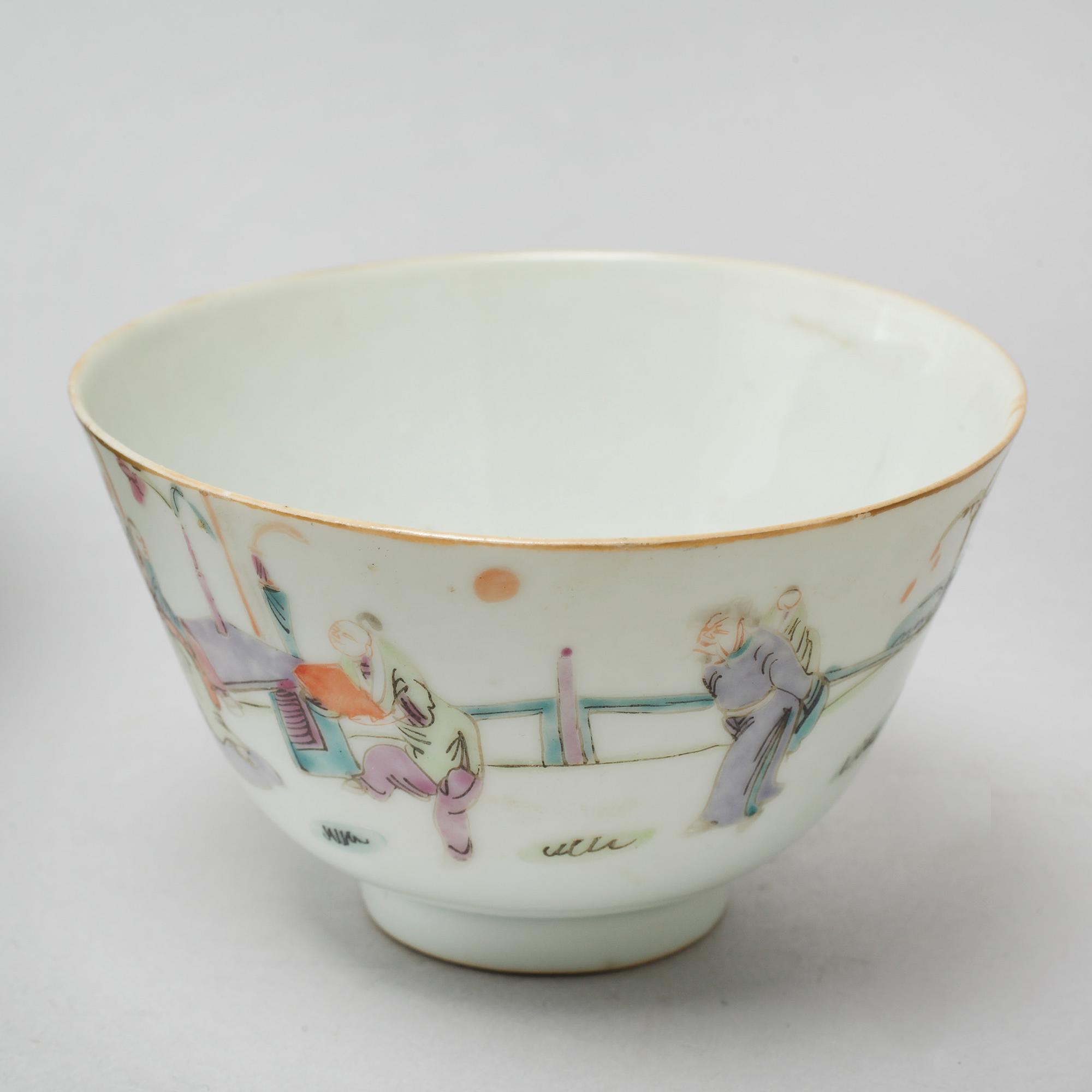 Five pieces of porcelain from China, 20th century.