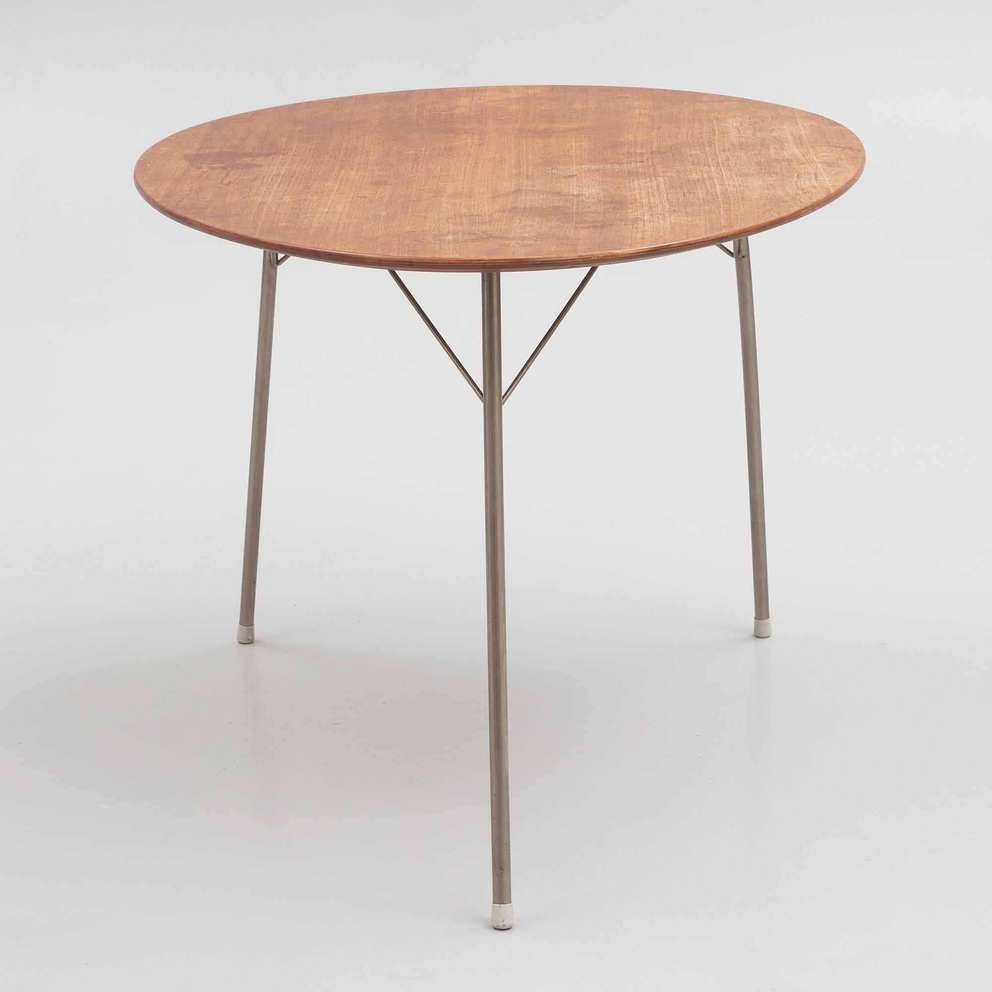 Arne Jacobsen, "The Egg table", Fritz Hansen, Denmark, 1960s/70s.