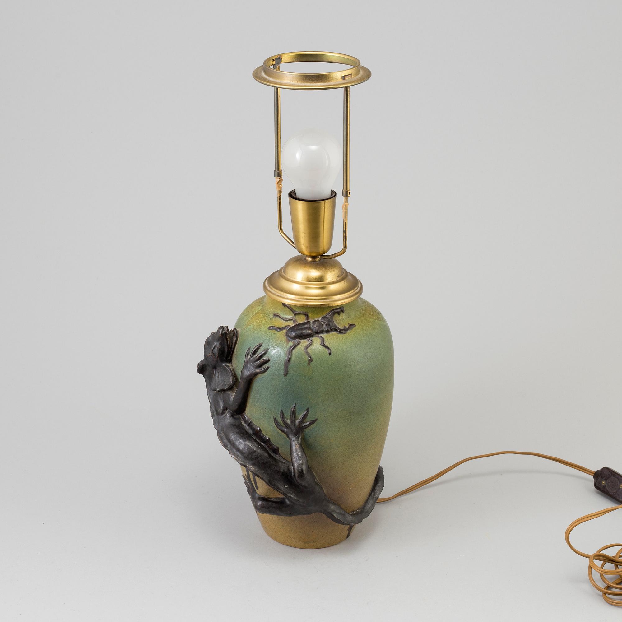 A ceramic Ipsens Enke table light from Denmark.