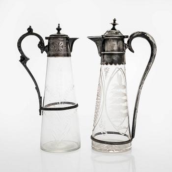 Viinikarahveja, 2 kpl,  noin 1900.