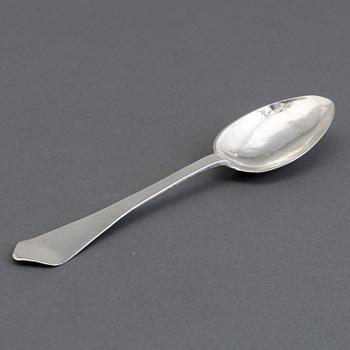 A Swedish 18th century silver rat-tale spoon, mark of Carl Lemon da, Uppsala 1735.