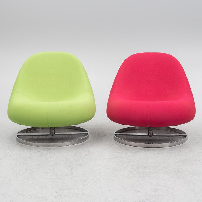 Anders Hjelm, a pair of lounge chairs, "Flow", Johanson Design, Markaryd.