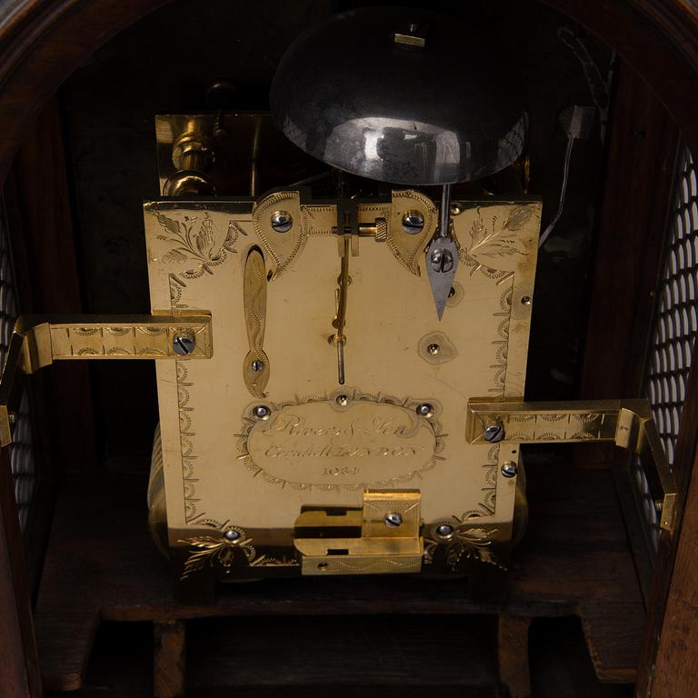 A BRACKET CLOCK, England, Rivers & son Cornhill, London ca 1800.