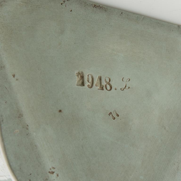 Vase and bowl England 20th century jasperware.