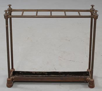 PARAPLYSTÄLL, 1900-talets första hälft.