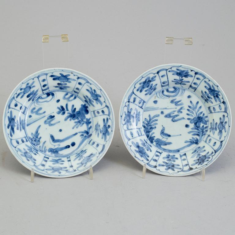 Two blue and white porcelain dishes, Ming dynasty, Wanli (1573-1613).