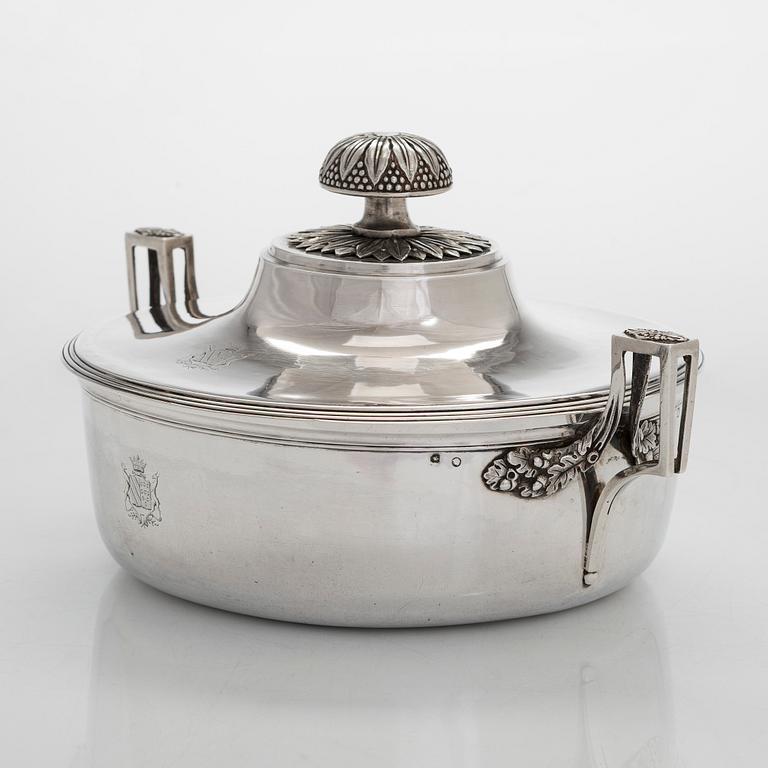 An Odiot silver tureen, Paris, 1819-1838.