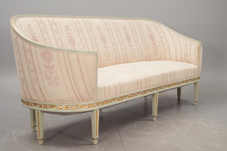 SOFFA, Carl Malmsten, ritad till Liljevalchs utställning 1928, tillverkad av NK.