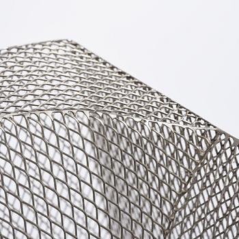 Shiro Kuramata, fåtölj, "How High the Moon", Vitra, 2003.