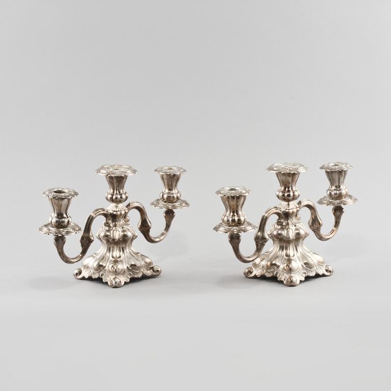 KANDELABRAR, ett par, silver, barockstil, svenska importstämplar, 1900-tal.