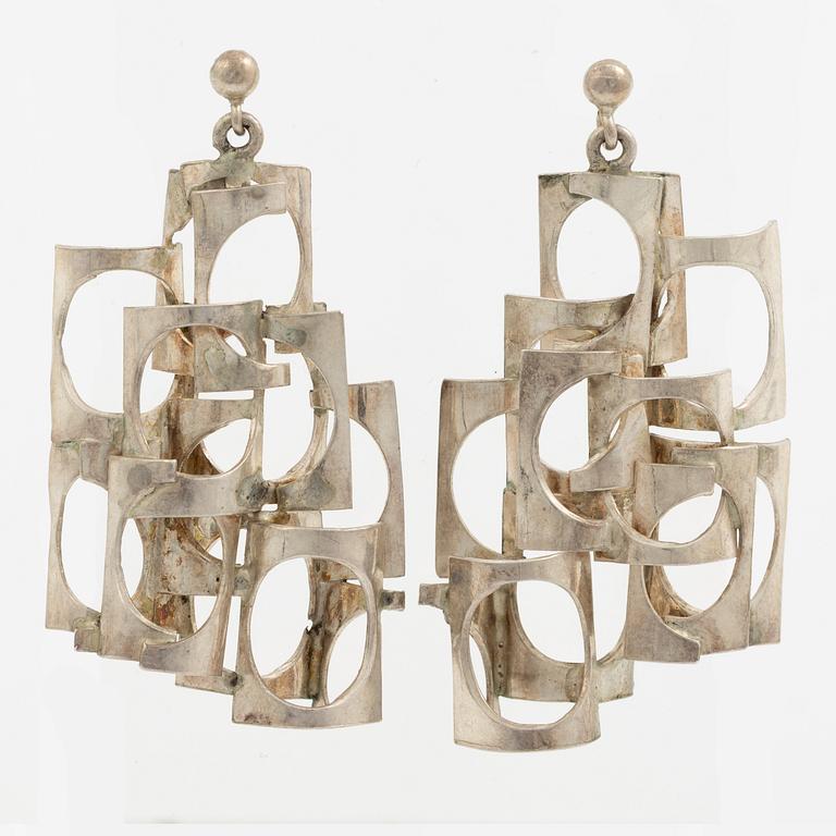 Rey Urban, örhängen, ett par, silver.