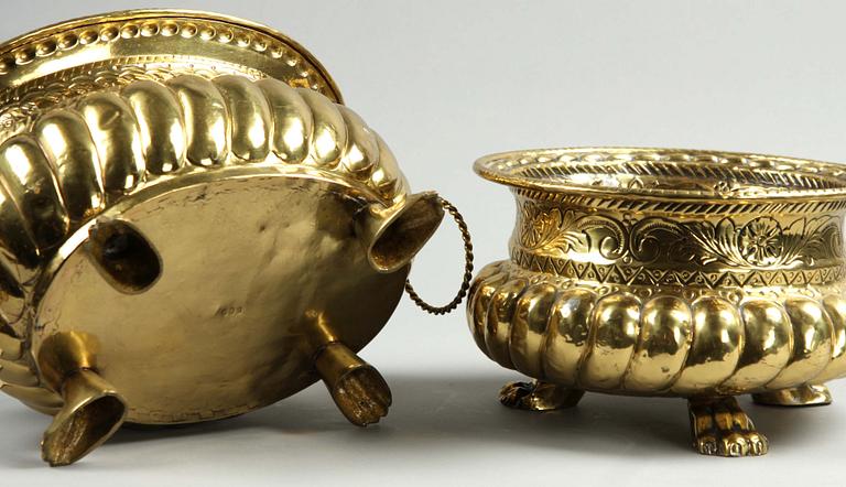 YTTERFODER, 2 st, mässing, barockstil, 1800-talets slut.