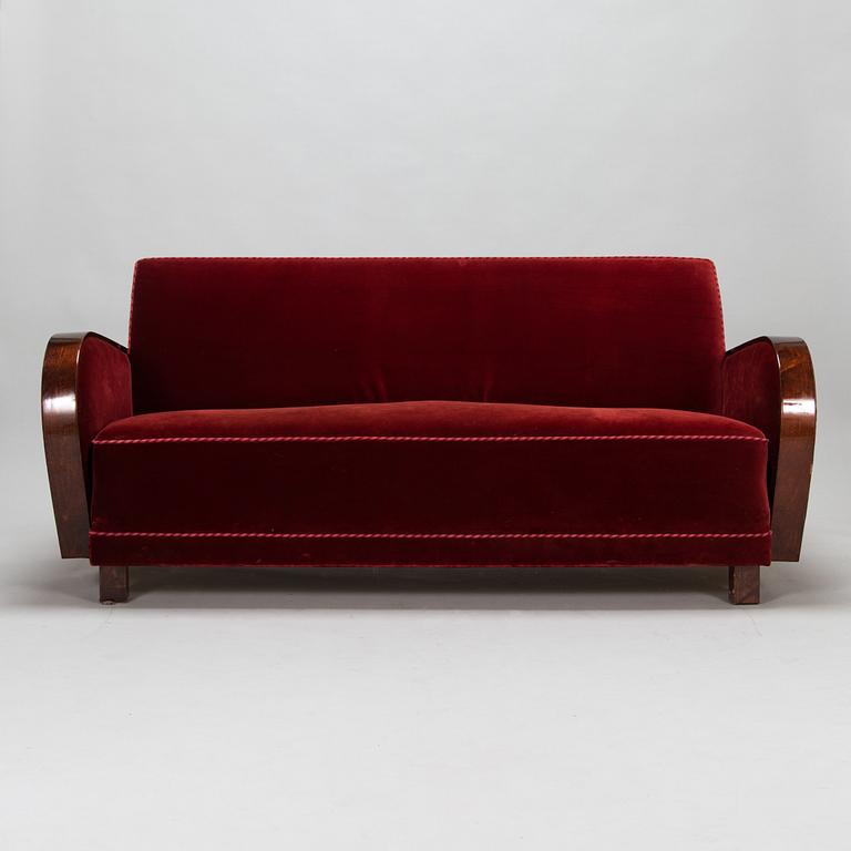 Soffmöblemang, 3 delar, jubileumsmodell "Pormestari" (Borgmästren) för Asko 1993.