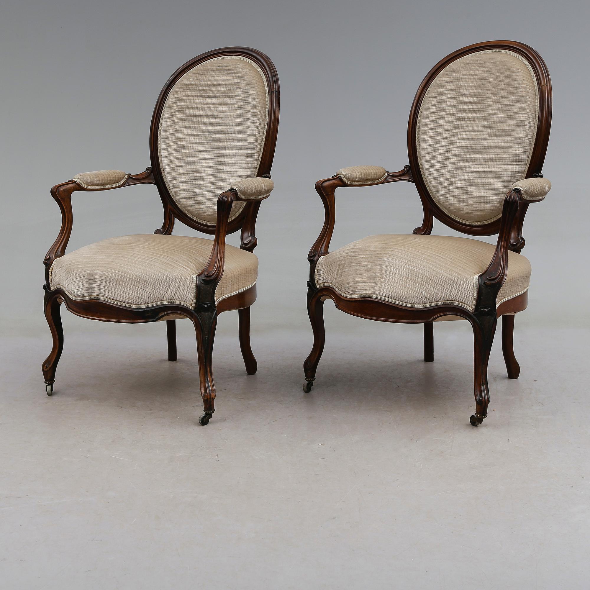 KARMSTOLAR, 1800-talets andra hälft.
