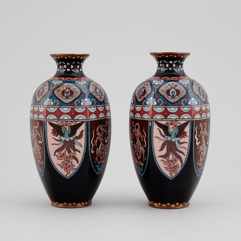 A pair of Japanese cloisonne vases, Meiji (1868-1912).