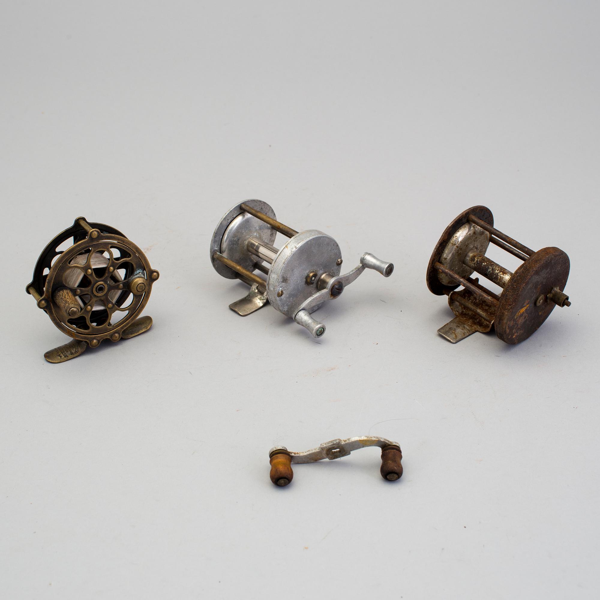 A set of 8 fishing reels, 20th century.