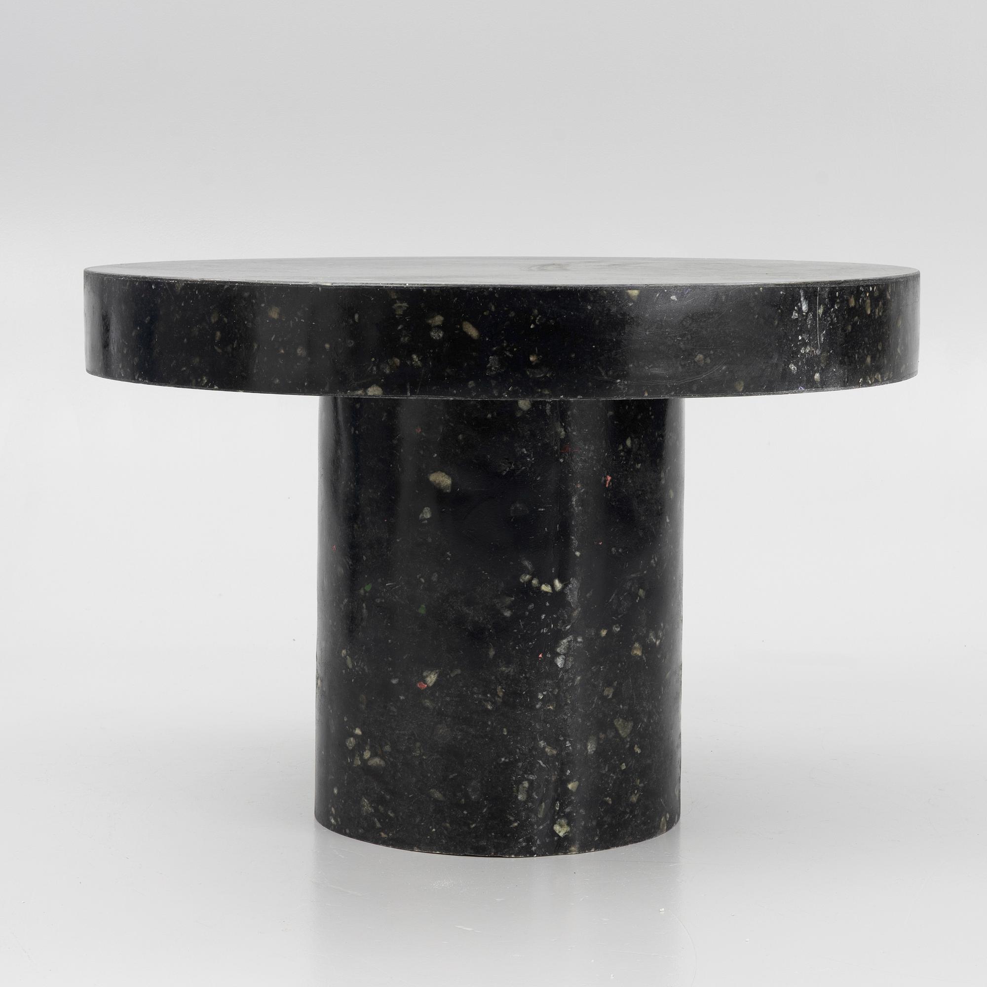 Gustaf Westman, matbord, "Linn Innovation Table", Swedish Stockings, 2025.