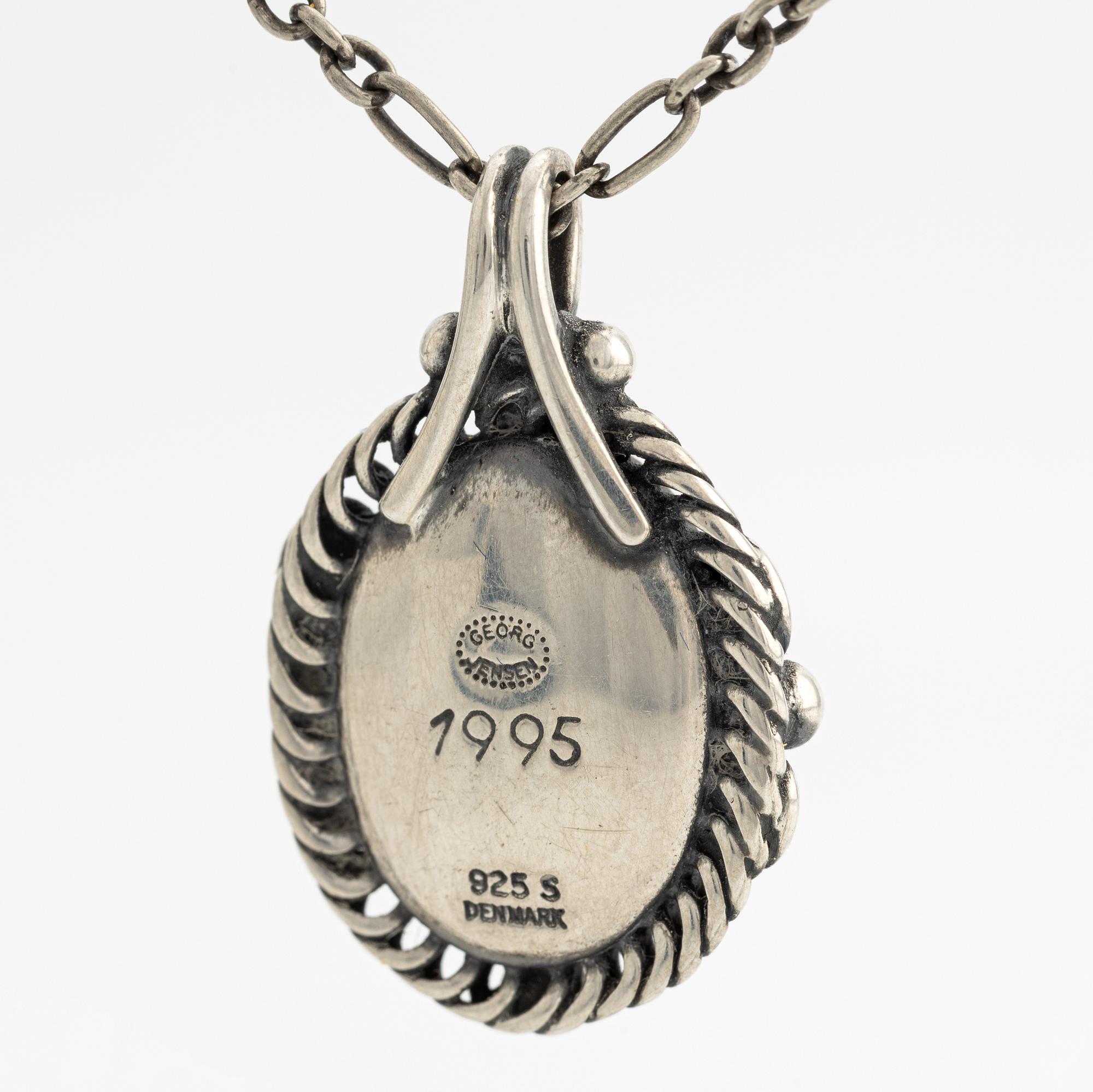 Georg Jensen pendant with chain, sterling silver with amber