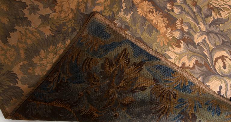 VÄGGBONAD, maskinvävd. 286 x 177.