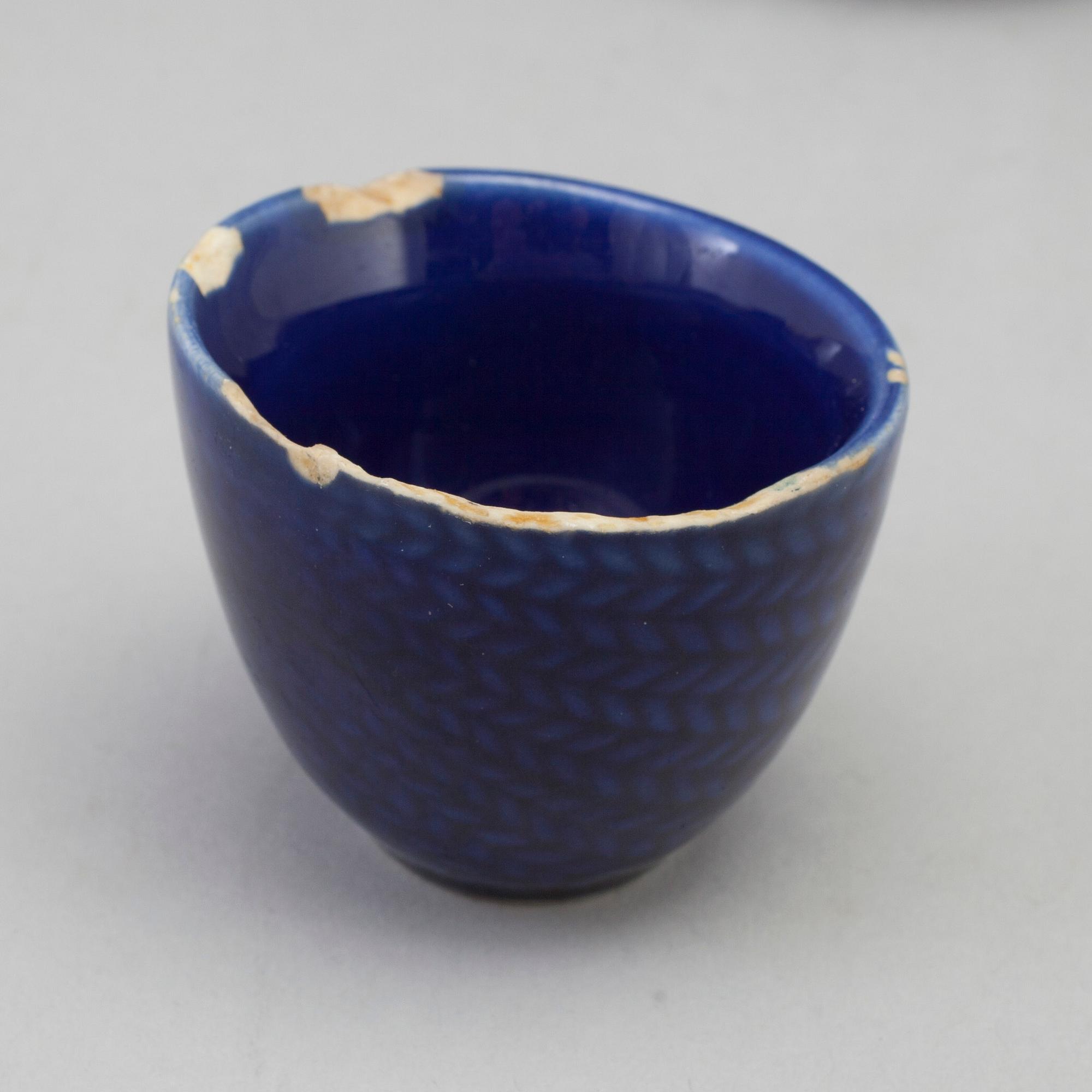 HERTHA BENGTSSON, servis, 21 delar, porslin, "Blå eld". Rörstrand.