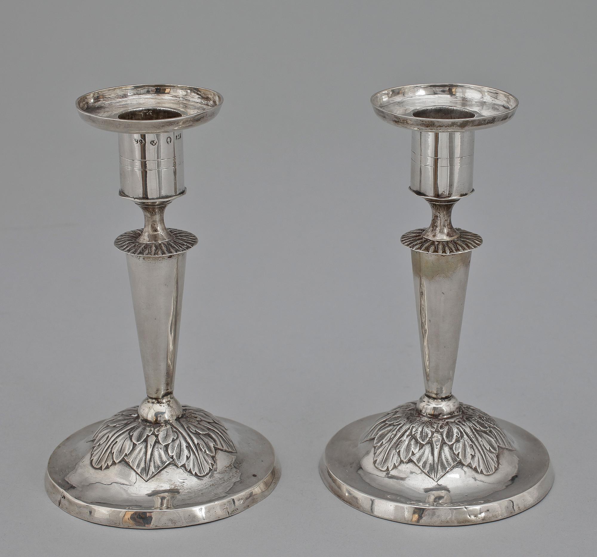 LJUSSTAKAR, ett par, silver, empire, Joachim Flodin, Stockholm 1832.