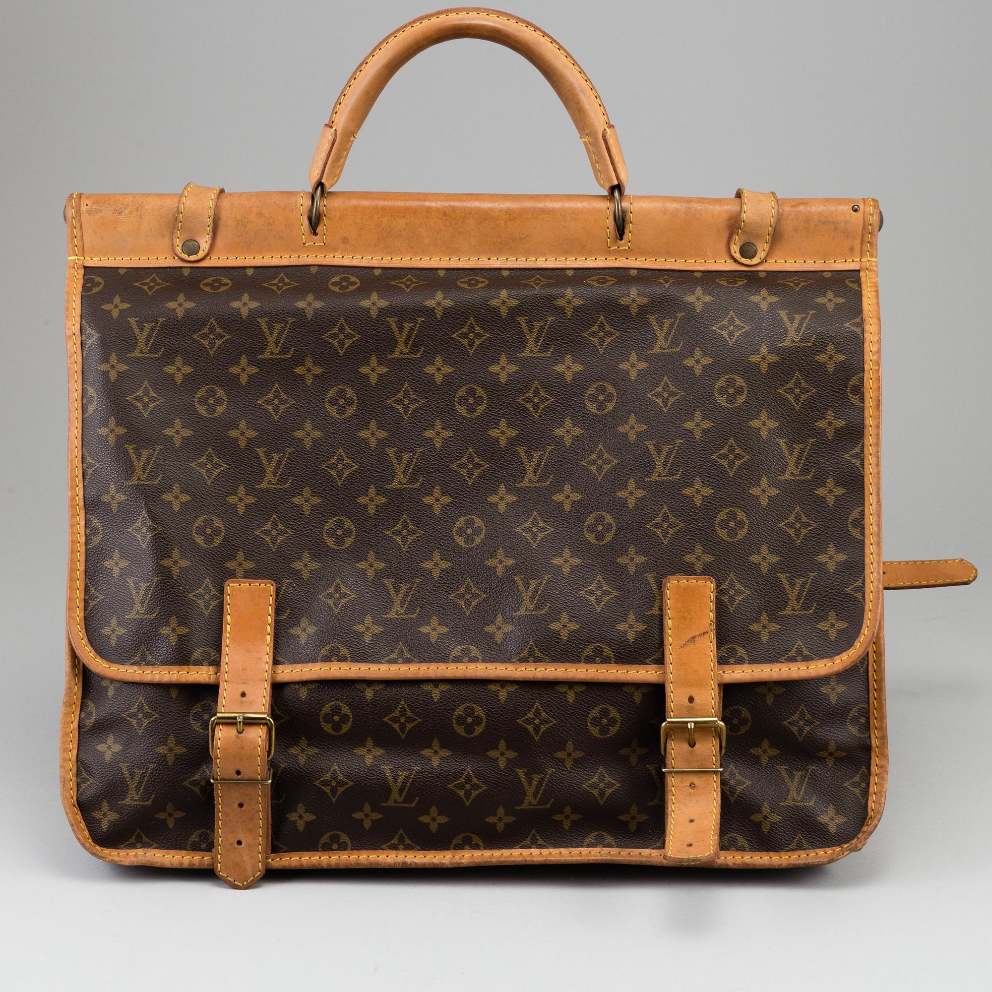 LOUIS VUITTON, a 'Sac Chasse Kelber'.